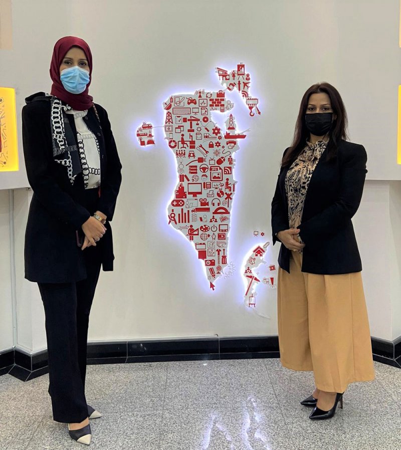 بوليتكنك البحرين تستقبل رئيسة الجامعة الملكية للبنات