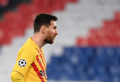بعد انتهاء عقد ميسي.. آخرون يحق لهم الانتقال الحر لأي ناد
