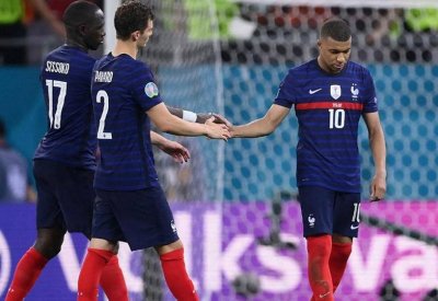 إهانات شخصية وعائلية.. ماذا وراء خروج "الديوك" من يورو 2020؟