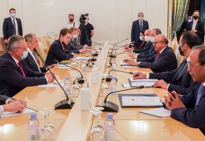 وزير الخارجية يعقد جلسة مباحثات رسمية مع وزير خارجية روسيا الاتحادية