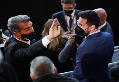 رئيس برشلونة في مأزق كبير بسبب ميسي