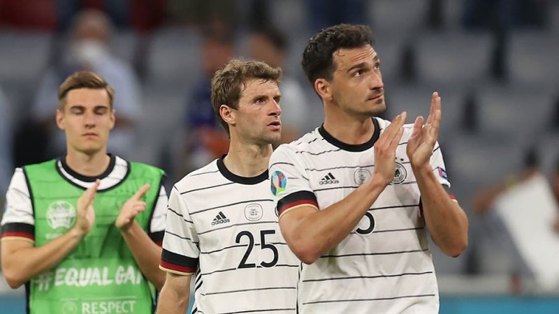 الغموض يحيط بمصير "الثلاثي" مع منتخب ألمانيا