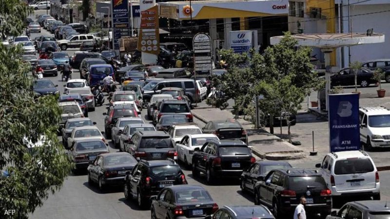 لبنان.. خلاف أمام محطة للوقود يتطور إلى إطلاق نار