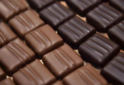 الشوكولاتة الداكنة.. 7 "فوائد سحرية" تغير حياتك وتقوي صحتك