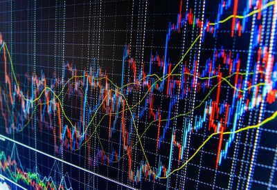 أسهم أوروبا تتأثر بموجة بيع عالمية مدفوعة بمخاوف حيال التعافي