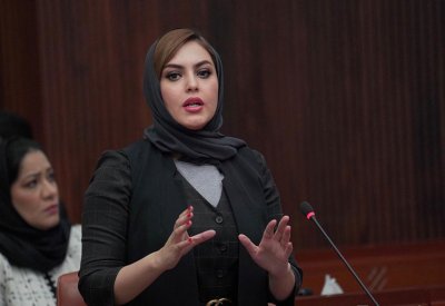 زينب: لتوظيف 30 كابتن مسرّح بطيران الخليج