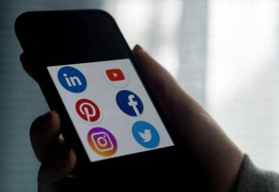 مواقع التواصل الاجتماعي.. بين الوقت المهدر والمحتوى المنتظر