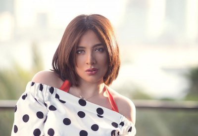 إيمان الحسيني تبدأ  “حبي الباهر”