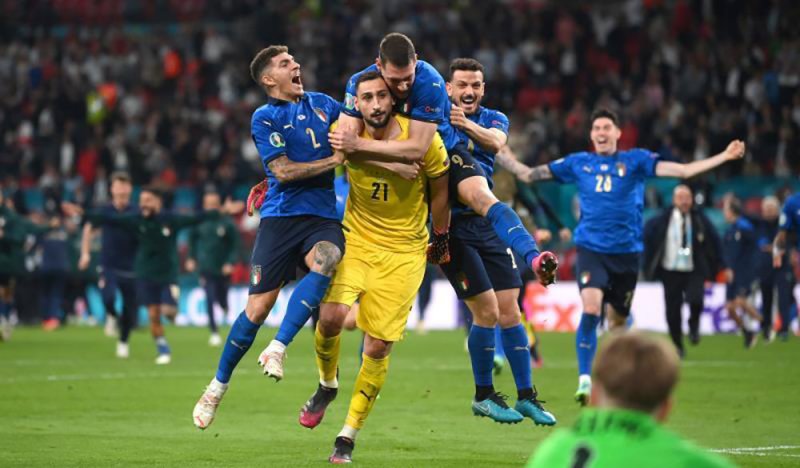 دوناروما أفضل لاعب في يورو 2020
