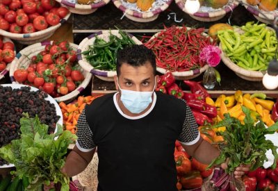 زيارة إلى سوق المزارعين.. رائحة الطبيعة الخضراء