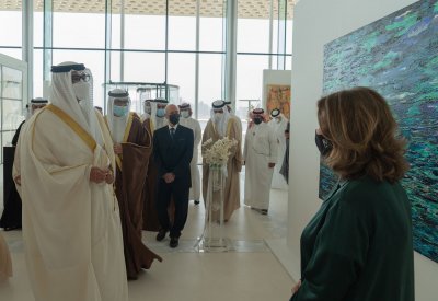 سمو الشيخ عيسى بن سلمان بن حمد آل خليفة يفتتح معرض البحرين السنوي للفنون التشكيلية السابع والأربعين