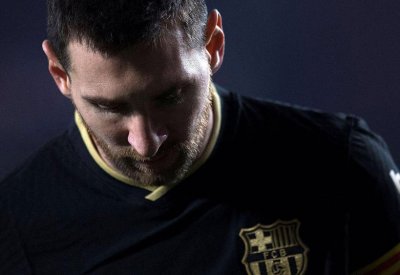 ميسي.. أرقام قياسية تنتظر "البرغوث الذري" مع برشلونة