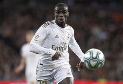 خلاف مادي يهدد برحيل نجم جديد عن ريال مدريد