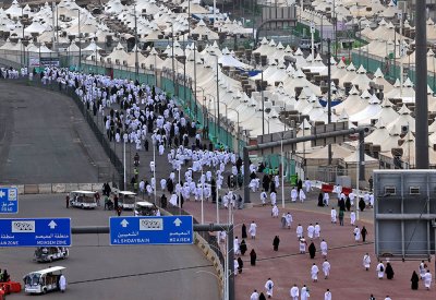 شاهد الفيديو: الحجاج يقضون أيام التشريق بمشعر منى