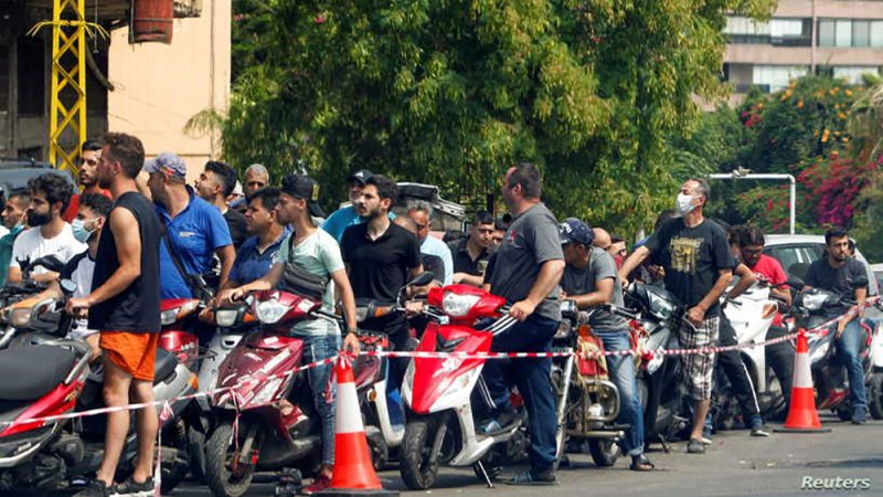 نفاد مخزون مادة المازوت بمنشآت نفط حكومية في لبنان