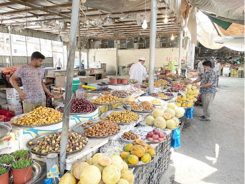 “قسطرة” سوق جدحفص تبقيها حية بالأجهزة ولا ترد إليها الحياة