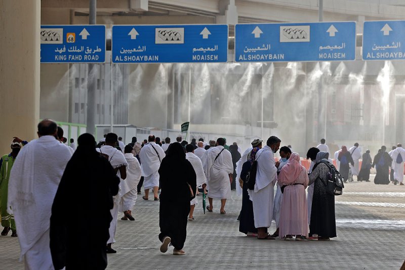 السعودية تعلن نجاح موسم الحج صحيا.. صفر إصابات بكورونا