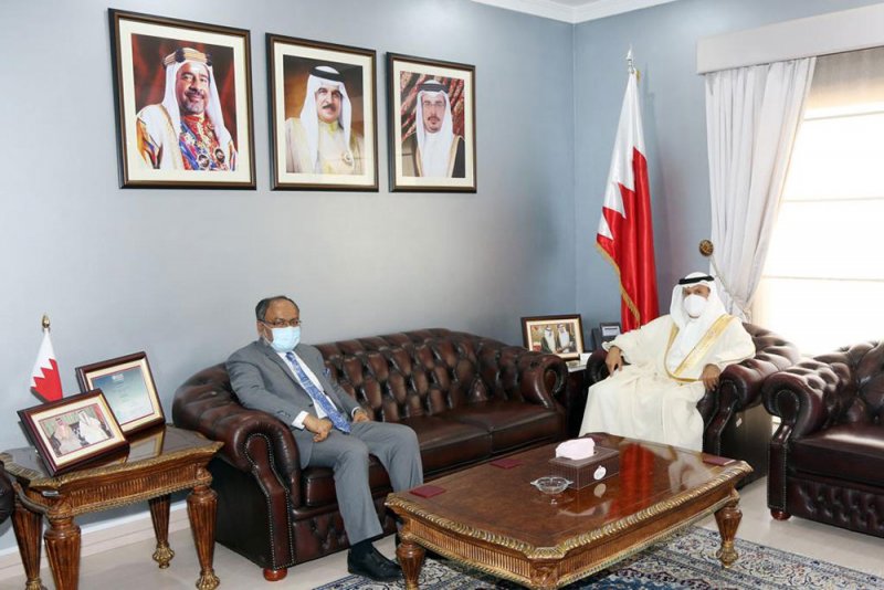 محافظ العاصمة يستقبل سفير بنغلاديش لدى المملكة