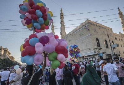 رغم استمرارية نجاحها.. لماذا توقف إنتاج "أغاني العيد"؟