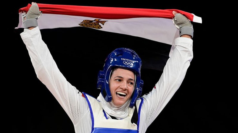 المصرية هداية ملاك تحرز برونزية التايكوندو