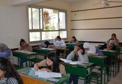 الثانوية العامة.. "بعبع" يطارد الطلاب في مصر