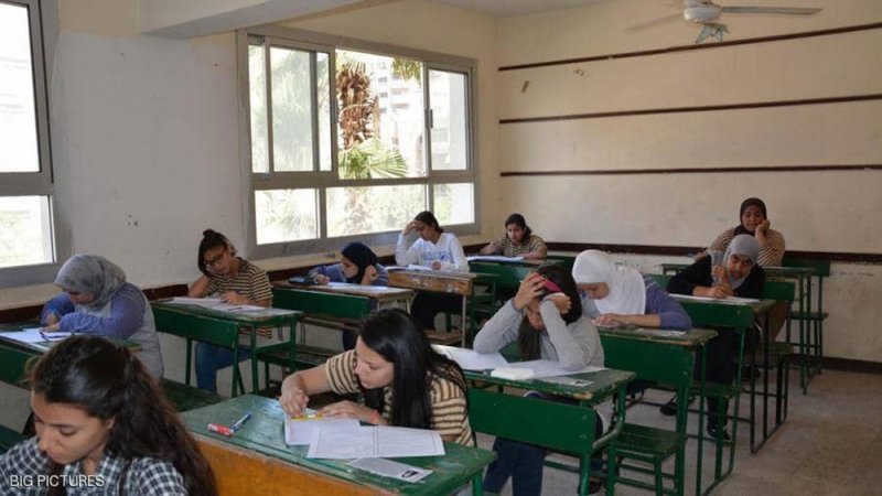 الثانوية العامة.. "بعبع" يطارد الطلاب في مصر