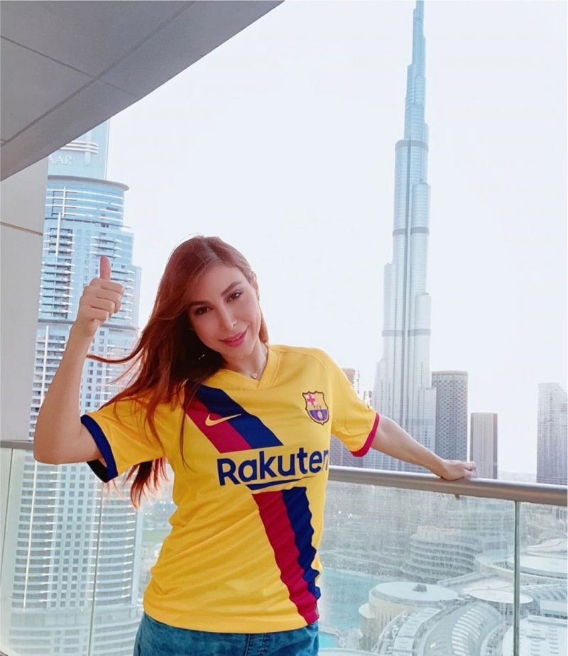 جديد الفنانة اللبنانية يارا