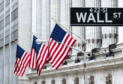 مؤشرات الأسهم الأمريكية تغلق على انخفاض