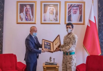 ناصر بن حمد يستقبل مستشار رئيس الشيشان