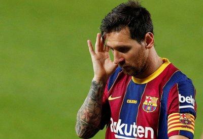 برشلونة ينهي اتفاقه مع ميسي.. وعقبة أخيرة قبل الإعلان الرسمي
