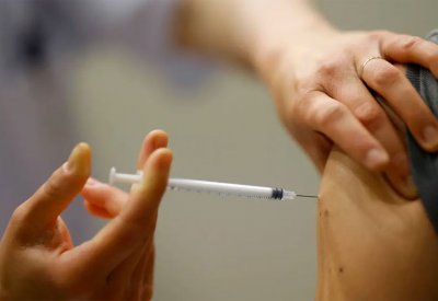 شركة أميركية تقدم حافزاً سخياً بشرط التطعيم ضد كورونا