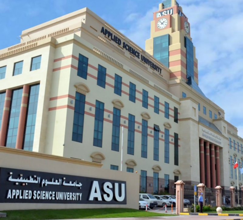 كلية الحقوق في جامعة العلوم التطبيقية مركز متميز محلياً وإقليمياً في البحث والدراسة القانونية