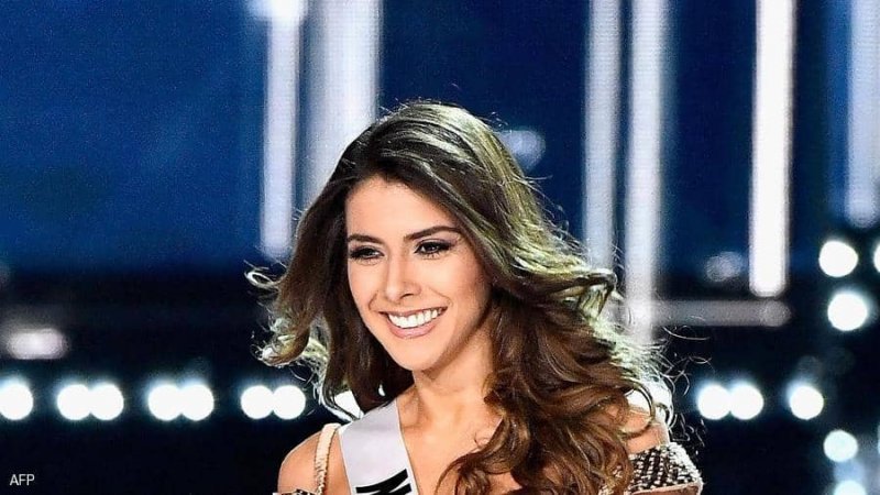 معاقبة ملكة جمال بسبب "طموحها الرئاسي"
