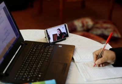 تساؤلات عن مستقبل التعليم بـ"الأون لاين"؟