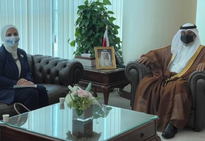 وزير شؤون مجلسي الشورى والنواب يستقبل ممثلة منظمة الصحة العالمية بمملكة البحرين