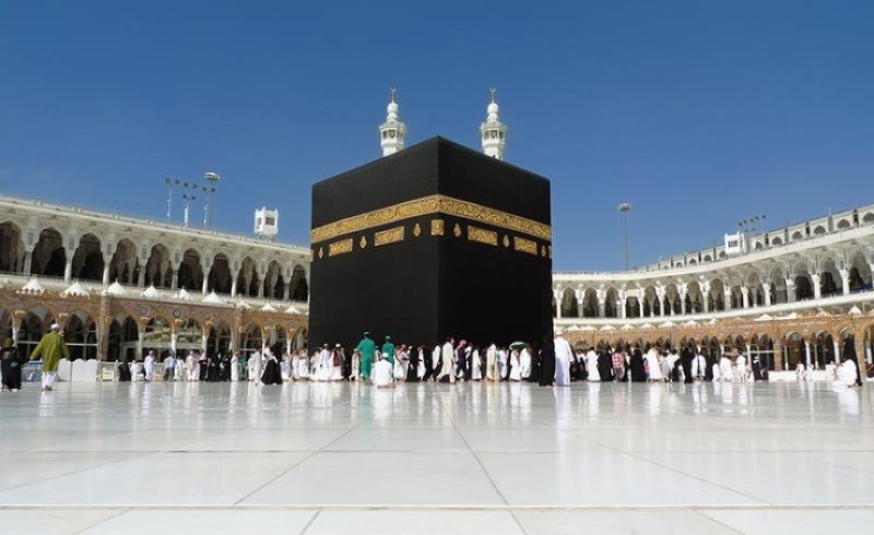 المسجد الحرام يشهد توافد ضيوف الرحمن من المعتمرين من داخل المملكة