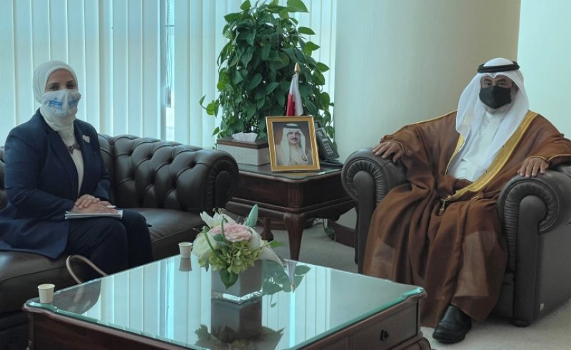 وزير شؤون مجلسي الشورى والنواب يستقبل ممثلة منظمة الصحة العالمية بمملكة البحرين
