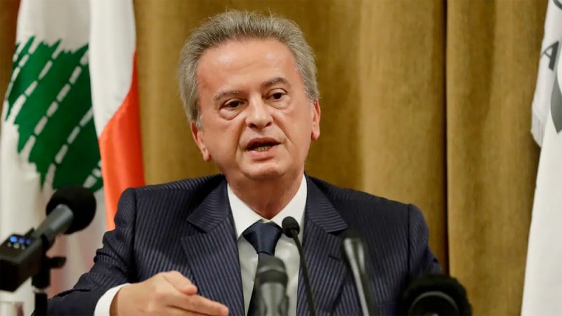 الرئيس اللبناني يستدعي حاكم المصرف المركزي بعد رفع دعم المحروقات