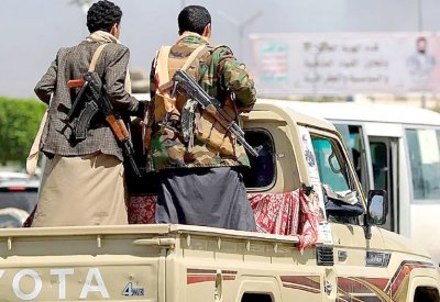 البيضاء.. ميليشيا الحوثي تفجر جسرًا و3 عبارات مائية