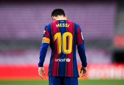 برشلونة يفشل في بيع نصف تذاكر أولى مباراياته بعد رحيل ميسي