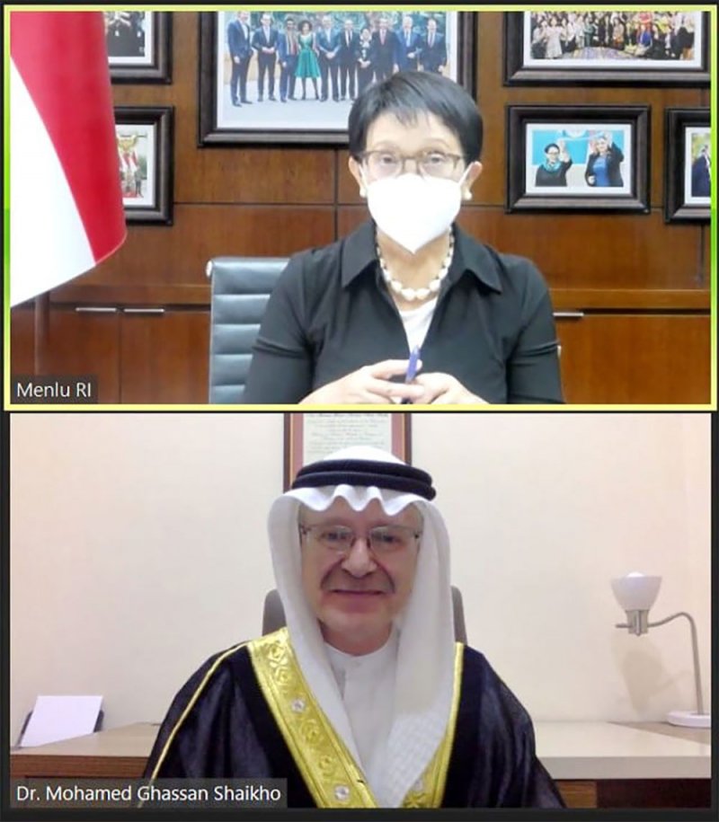 وزيرة خارجية إندونيسيا تجتمع مع سفير البحرين بمناسبة انتهاء فترة عمله