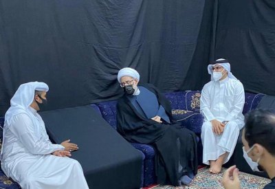 النفيعي يزور مآتم ثانية المحرق ويثمن التزامهم بالإجراءات الاحترازية لـ"كورونا"