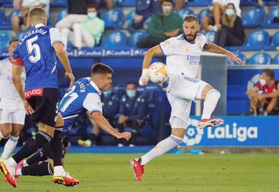 بنزيمة يهدي أنشيلوتي العائد فوزه الأول مع ريال