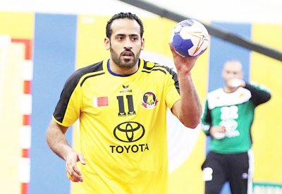 الأهلي يجدد للاعبي اليد صادق علي وحسين فخر