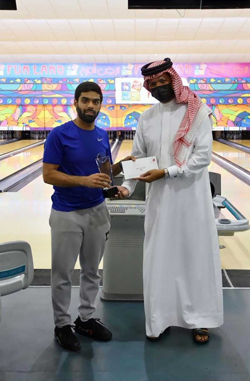 علي الماس بطل مسابقة رجل الشهر للبولينج