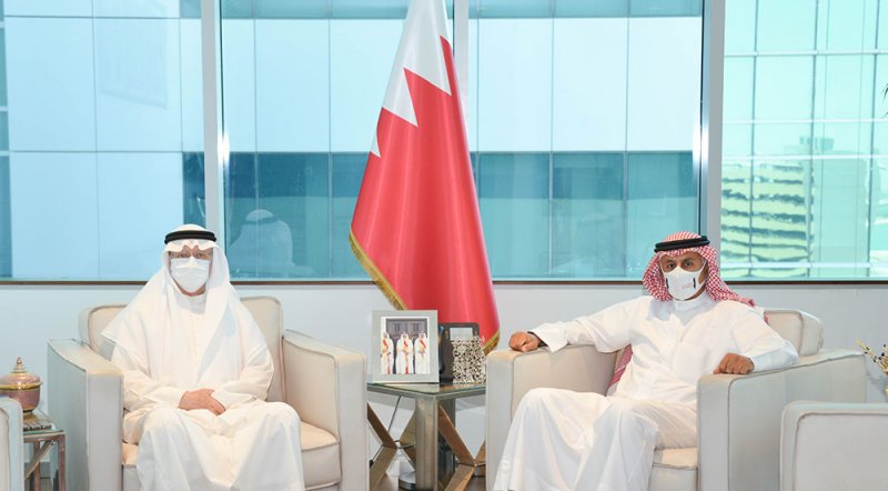 وزير الصناعة يستقبل سفير البحرين لدى الصين