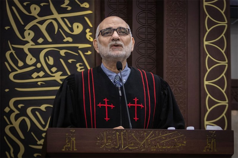 القسيس هاني عزيز: ماذا لو لم يمت الإمام الحسين؟