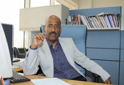 أحمد جمعة.. أدخل الرواية العربية إلى أرض جديدة وأخرجها من لعنة العزلة