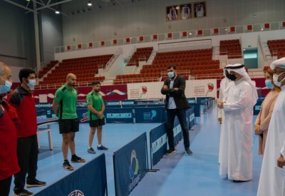 الرئيس التنفيذي للهيئة العامة للرياضة يزور تدريبات الأندية التي ستشارك في البطولة العربية لكرة الطاولة