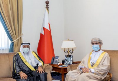 صالح بن هندي يستقبل السفير العماني